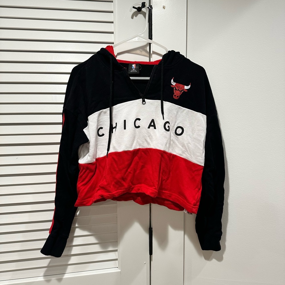 Chicago Bulls Crop Hoodie